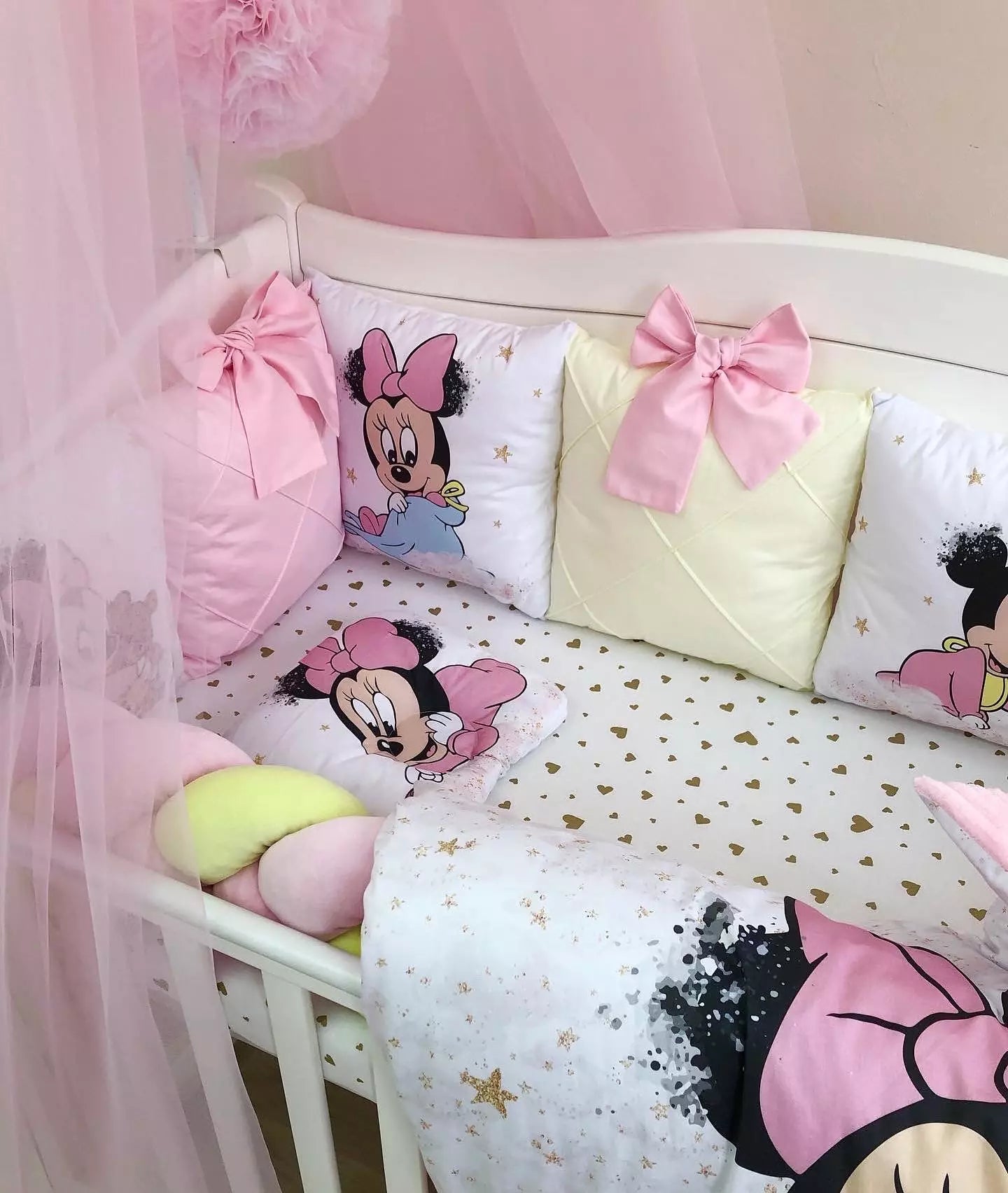 Georgeous crib set “Girl pink” - Baby Bedding Worlds