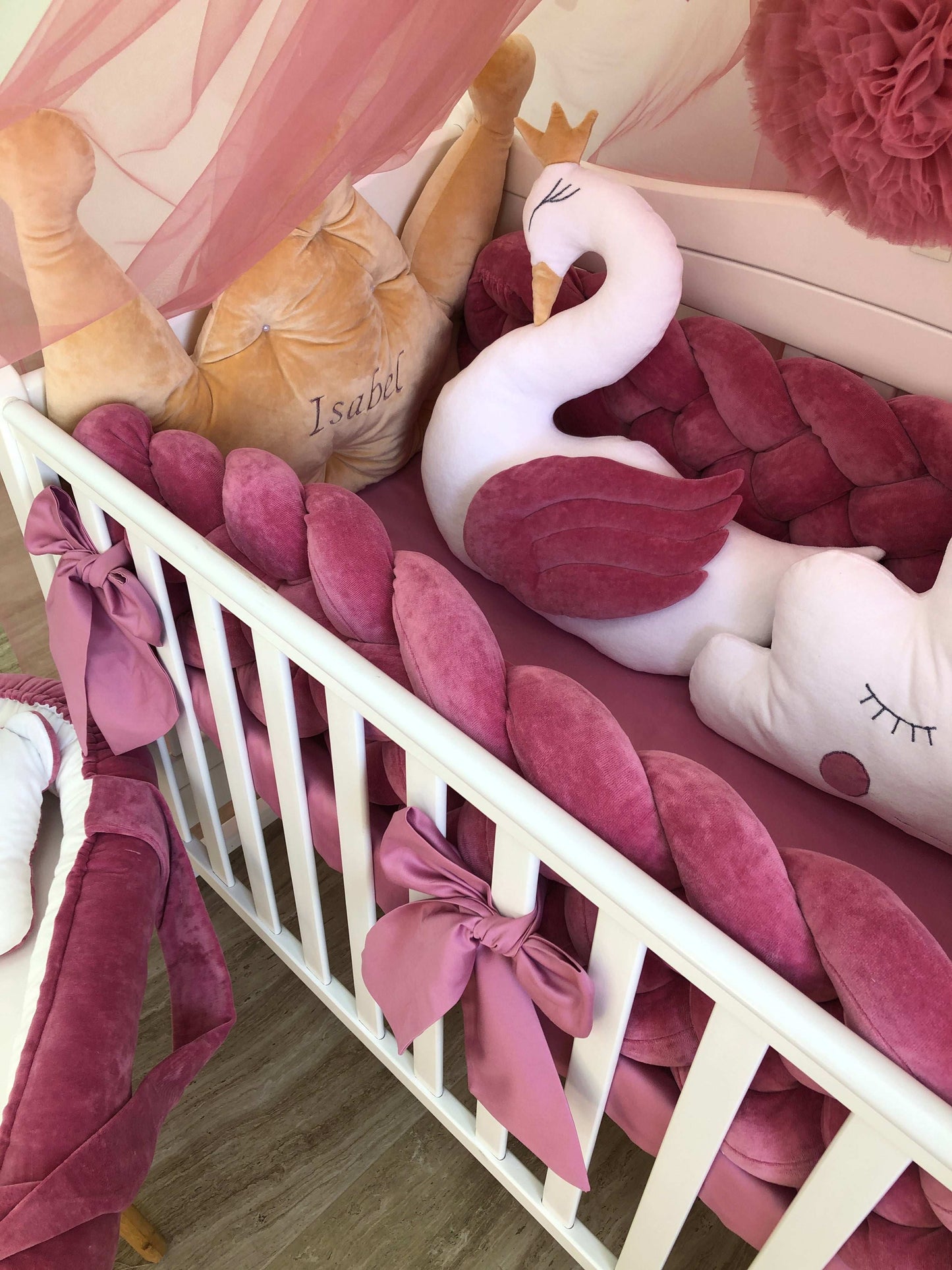 Crib Bedding Set "Rose Braid & White Swan"
