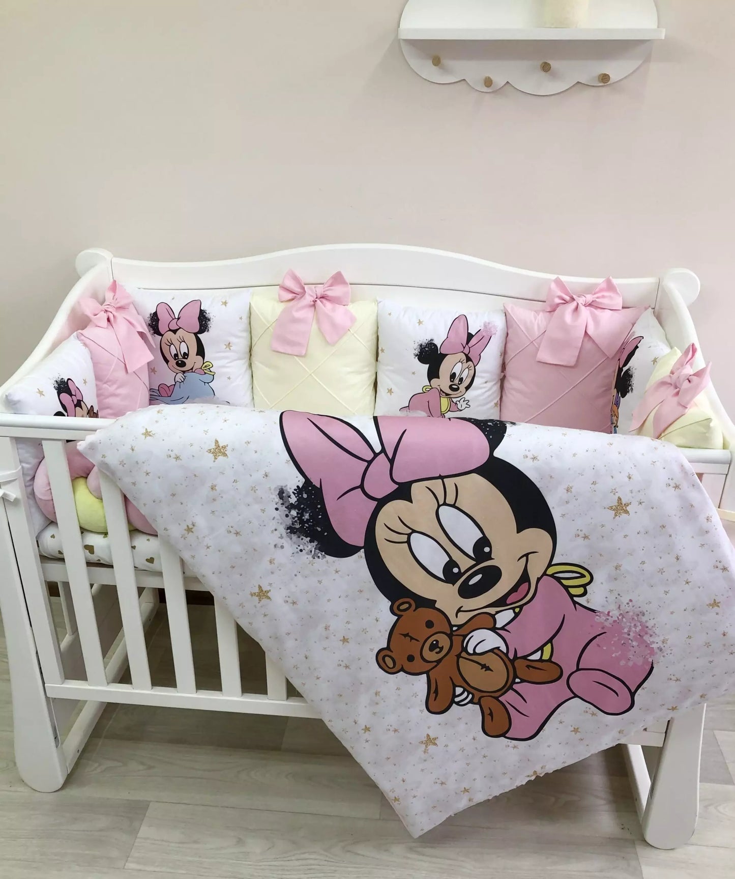 Georgeous crib set “Girl pink” - Baby Bedding Worlds