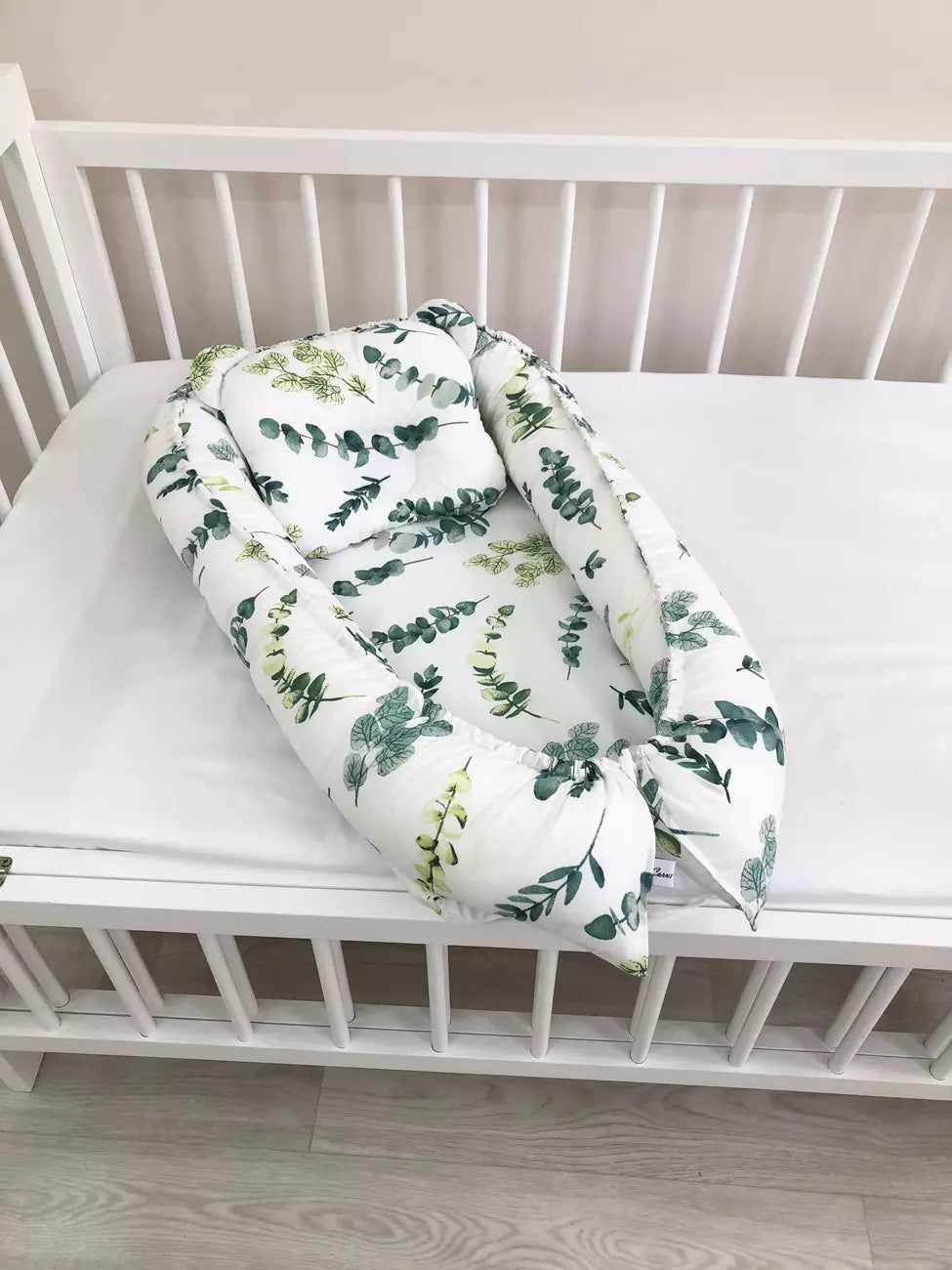Baby nest “green leaves” - Baby Bedding Worlds