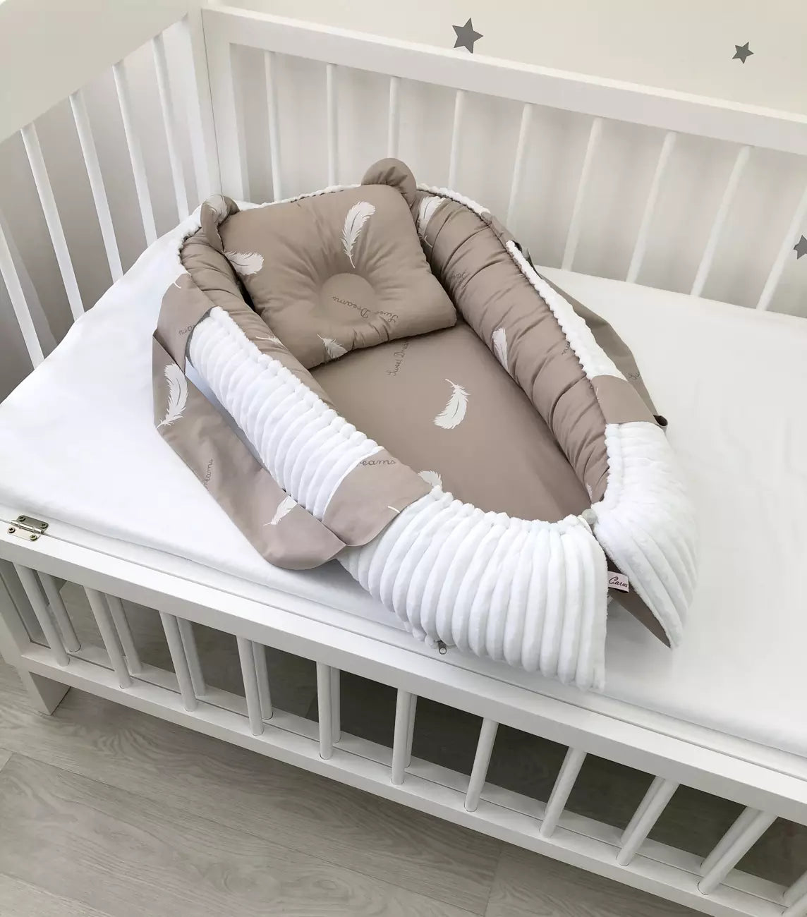 Baby Nest “Neutral” - Baby Bedding Worlds