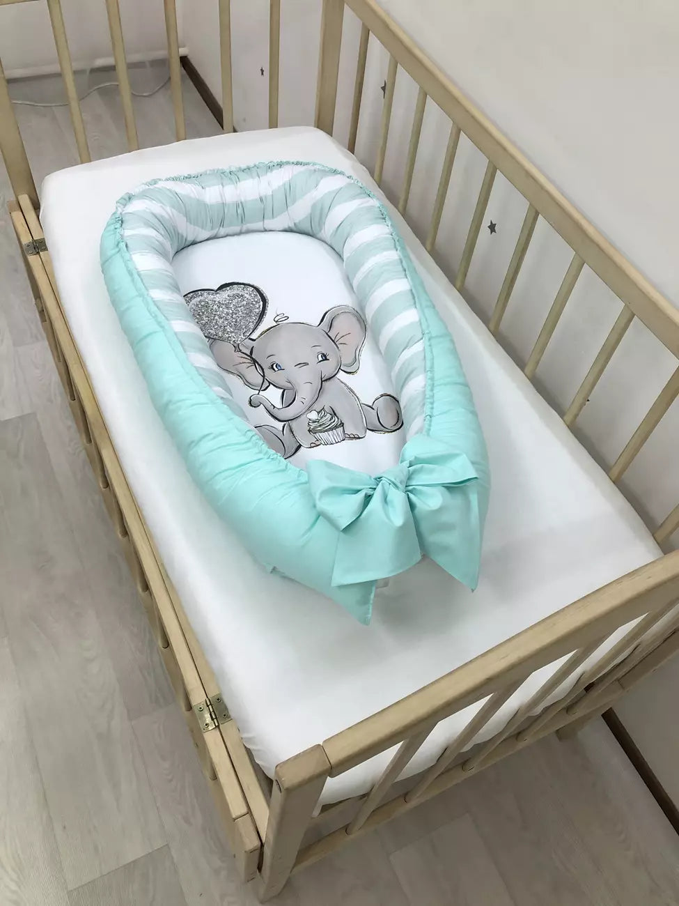 Baby nest “Mint Elephant” - Baby Bedding Worlds