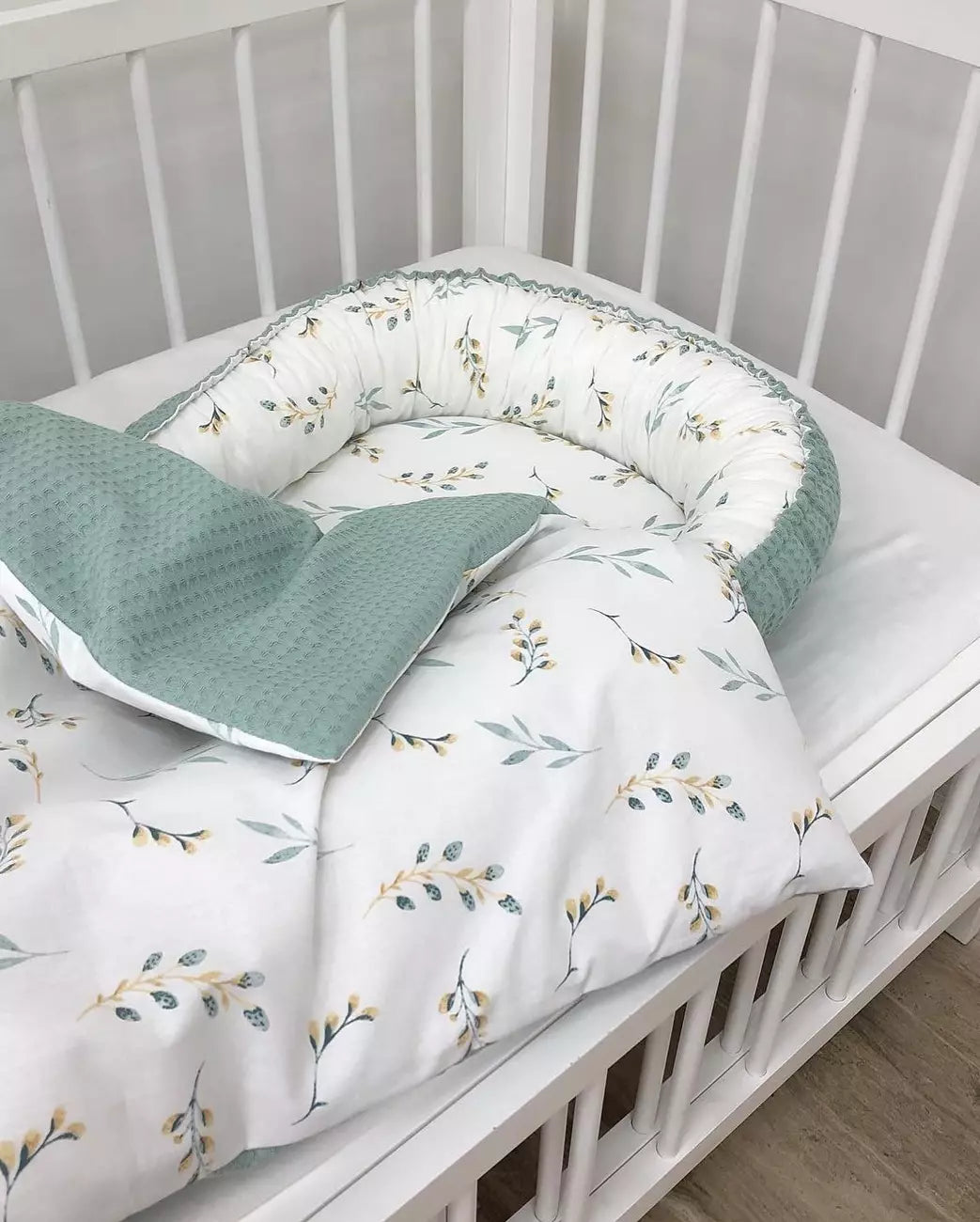 Baby nest and Blanket Leaves - Baby Bedding Worlds