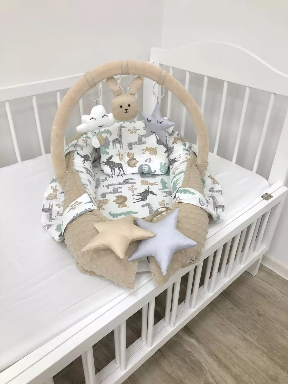 Baby nest beige”Animal pattern“ - Baby Bedding Worlds