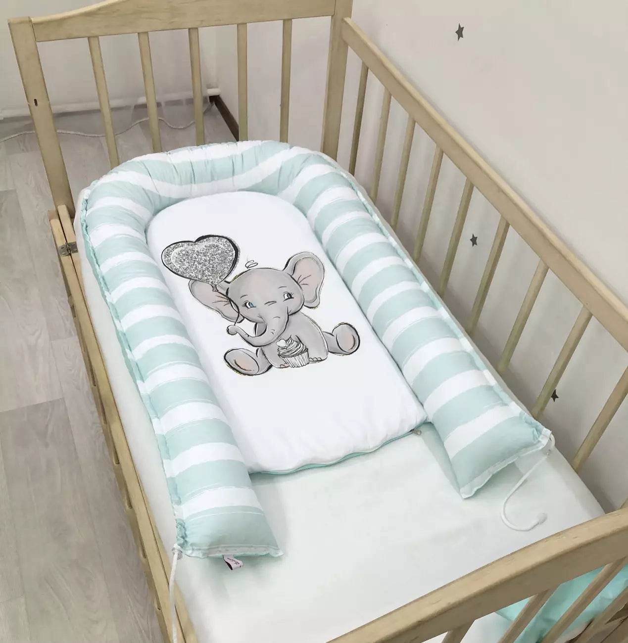 Baby nest “Mint Elephant” - Baby Bedding Worlds