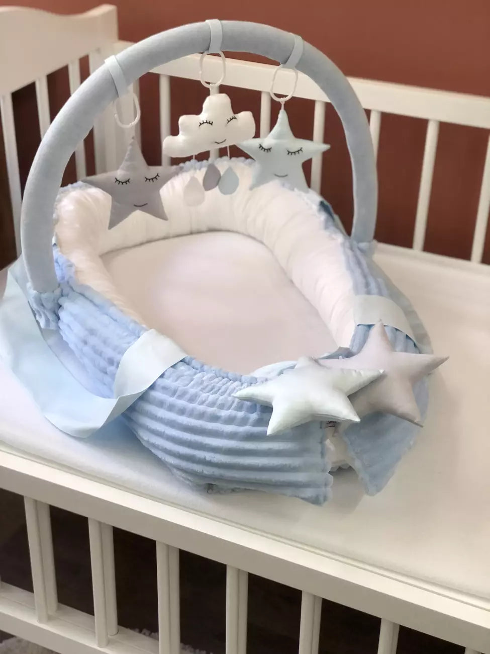 Baby nest “Blue and white” - Baby Bedding Worlds