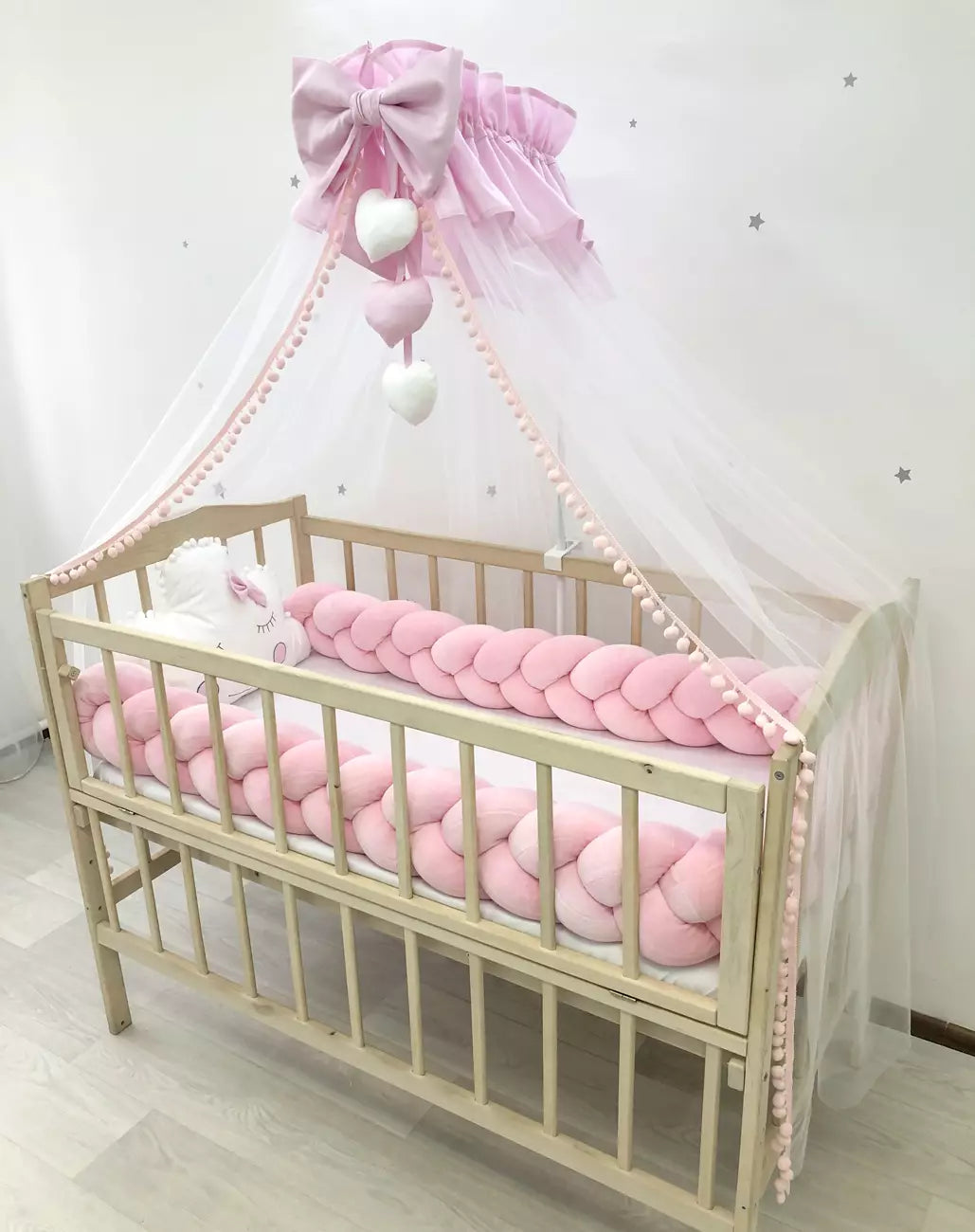 Snuggle crib bedding in pink white color for newborns girls - Baby Bedding Worlds