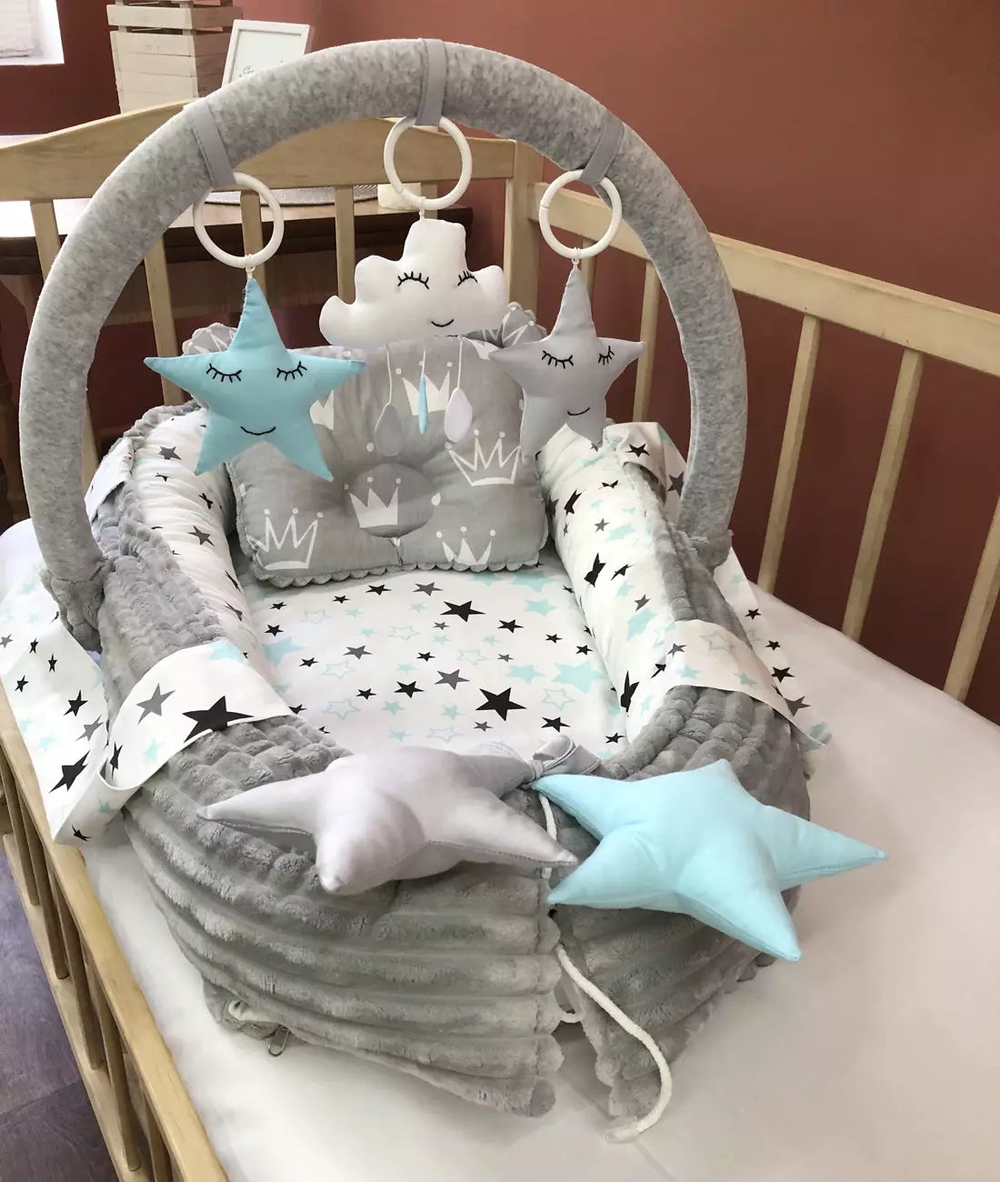 Baby nest “blue stars” - Baby Bedding Worlds