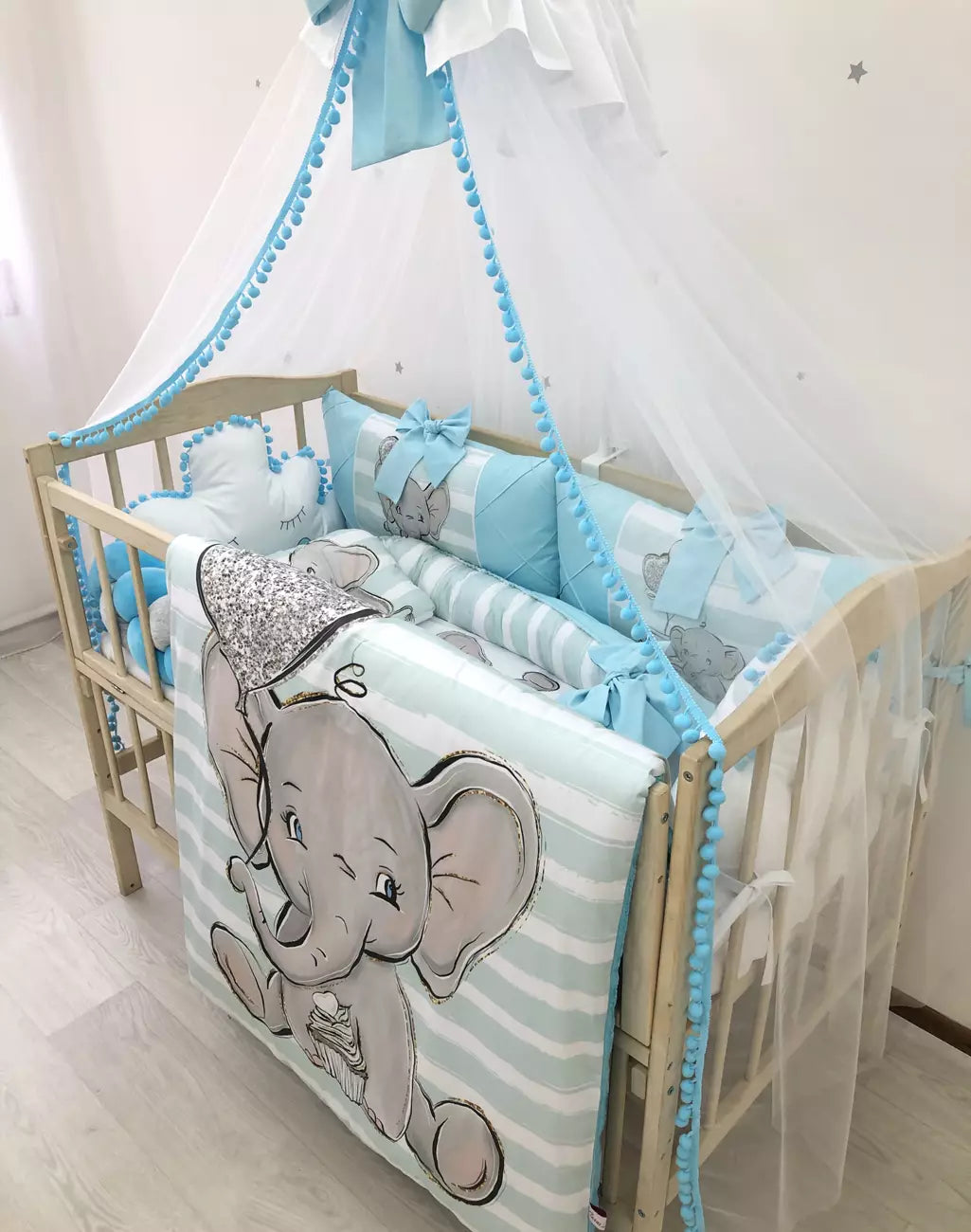 Crib set”Azure Elephant” - Baby Bedding Worlds