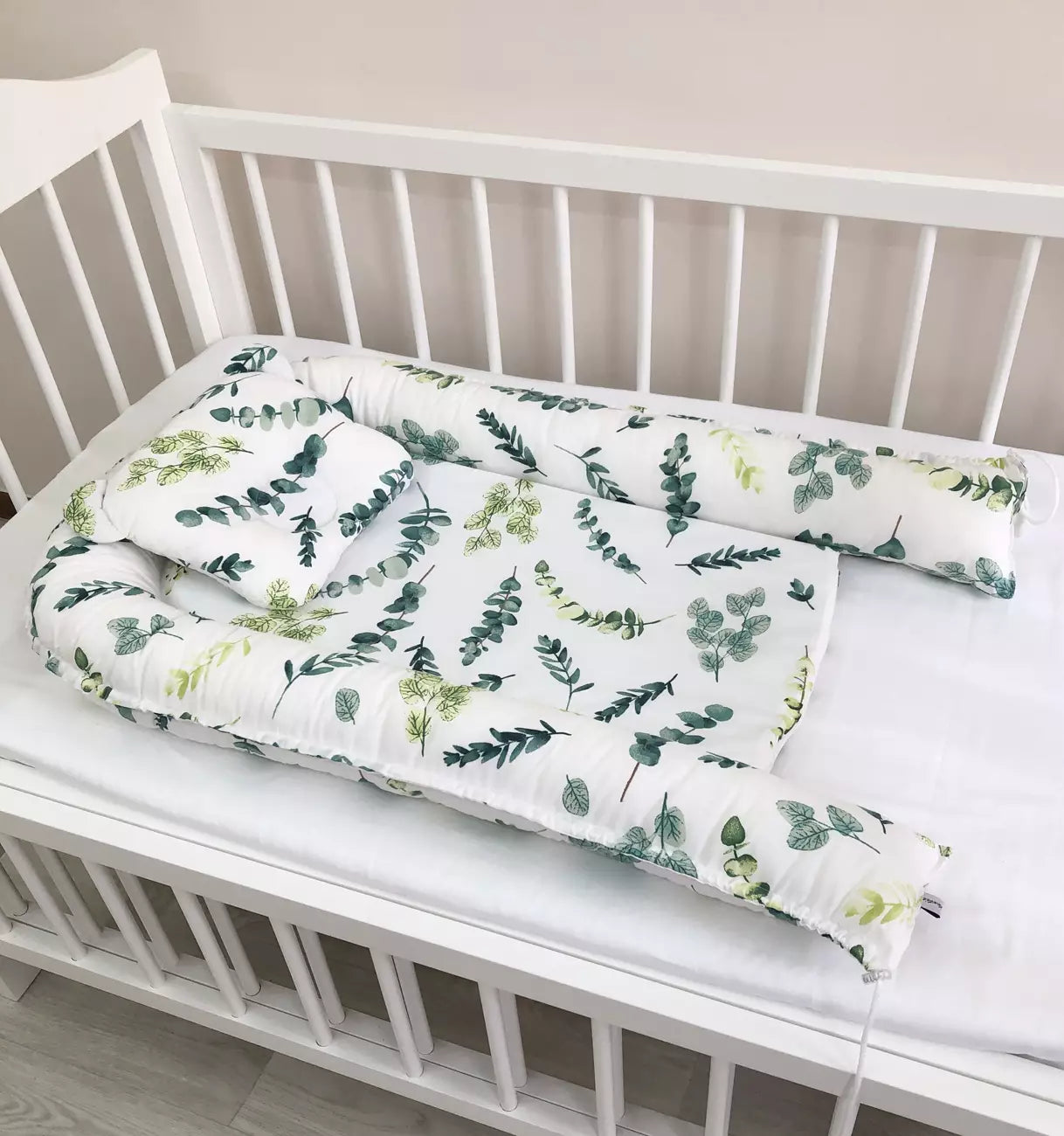 Baby nest “green leaves” - Baby Bedding Worlds