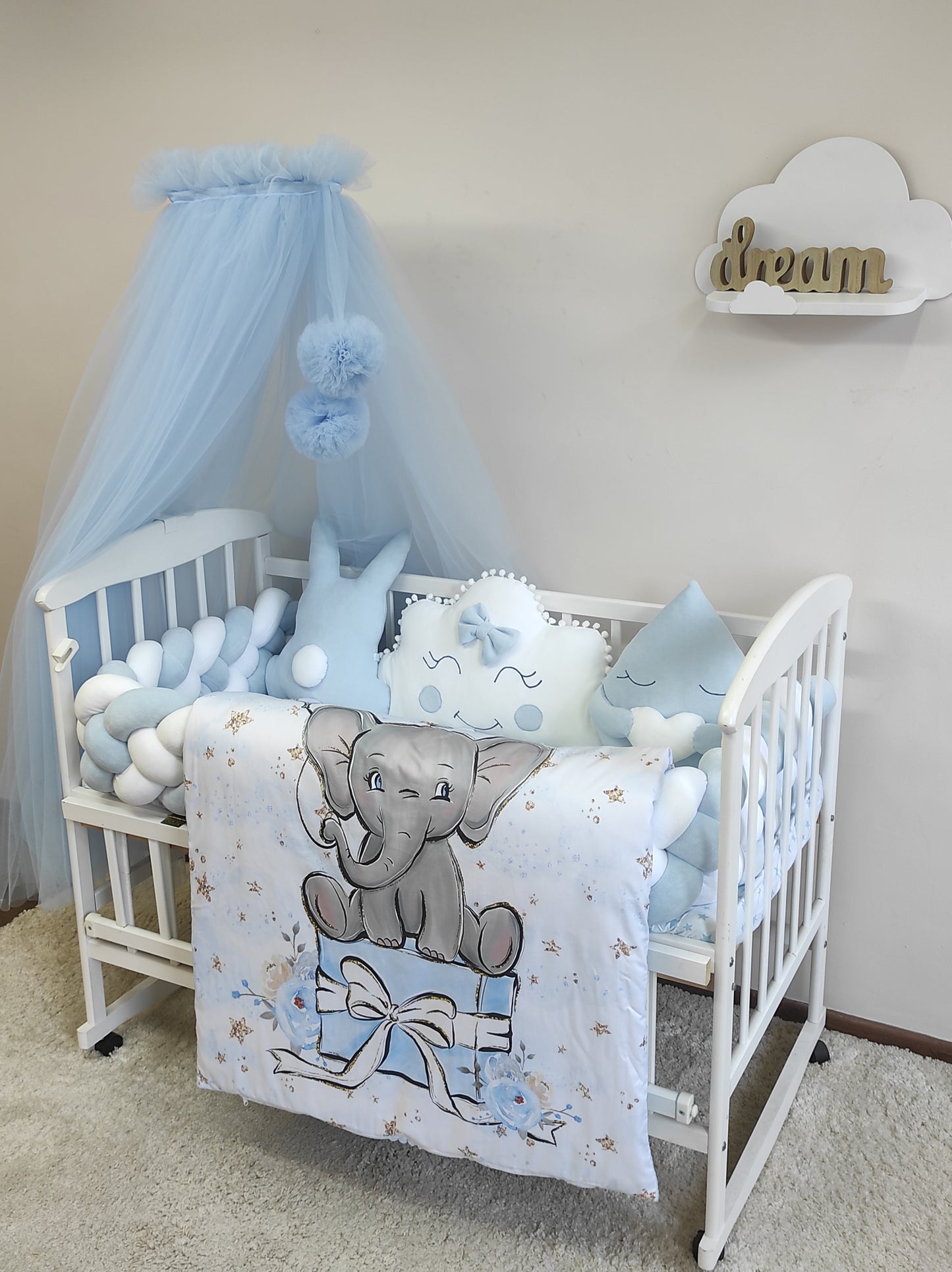 Elephant Dream 10-Piece Nursery Bedding Set - Gray & White Character Decor Suite