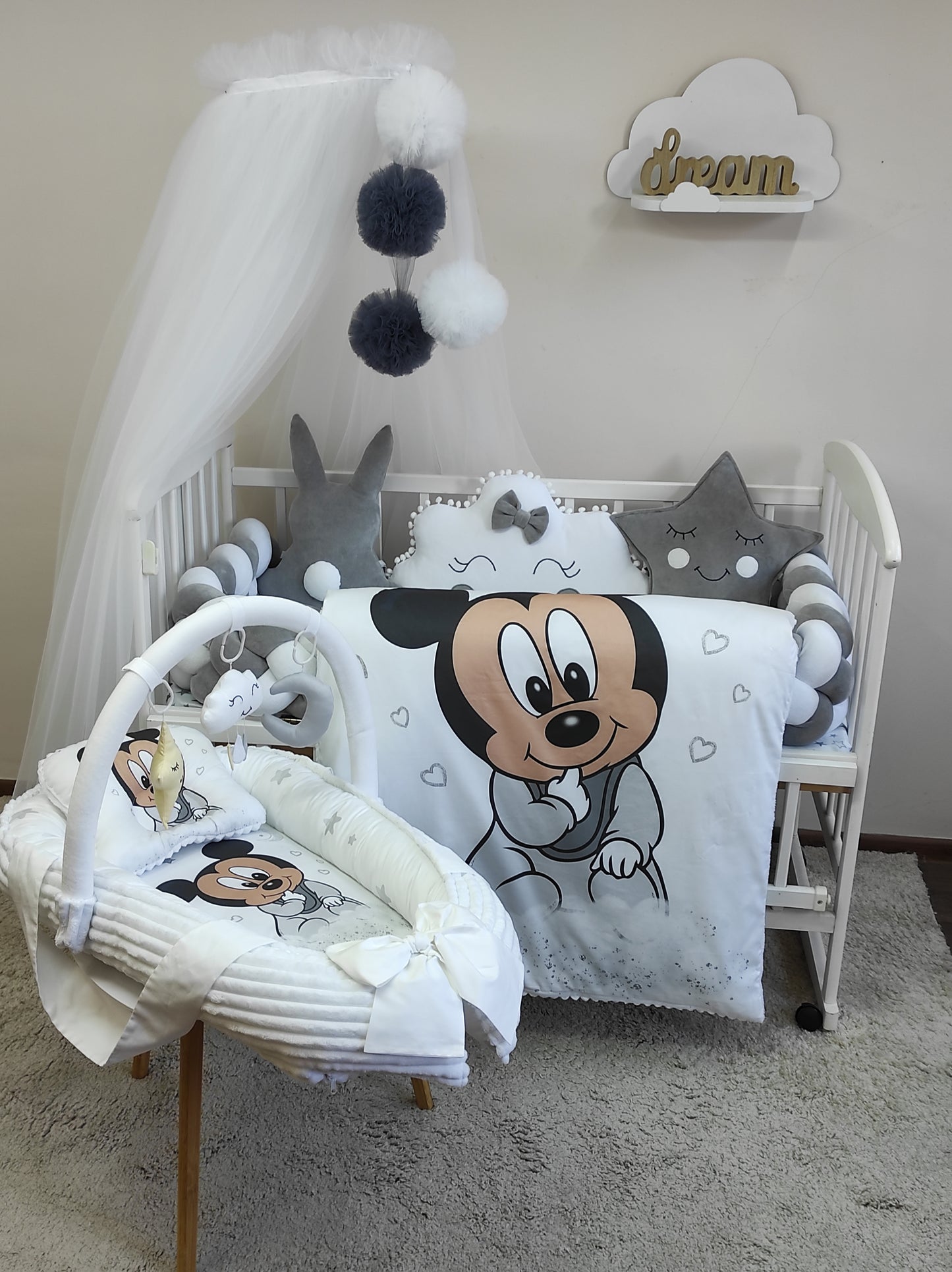 "Classic Mickey & Silver Stars" 14-Piece Premium Crib Suite