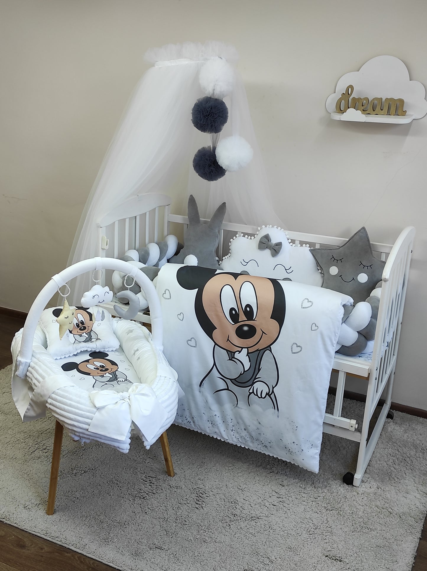 "Classic Mickey & Silver Stars" 14-Piece Premium Crib Suite