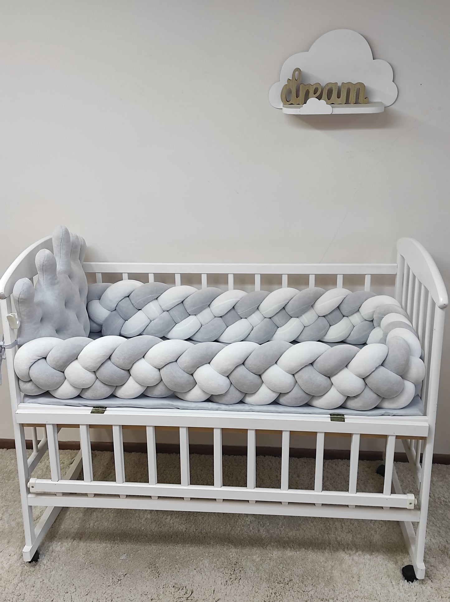 Nestchen Grey Crown