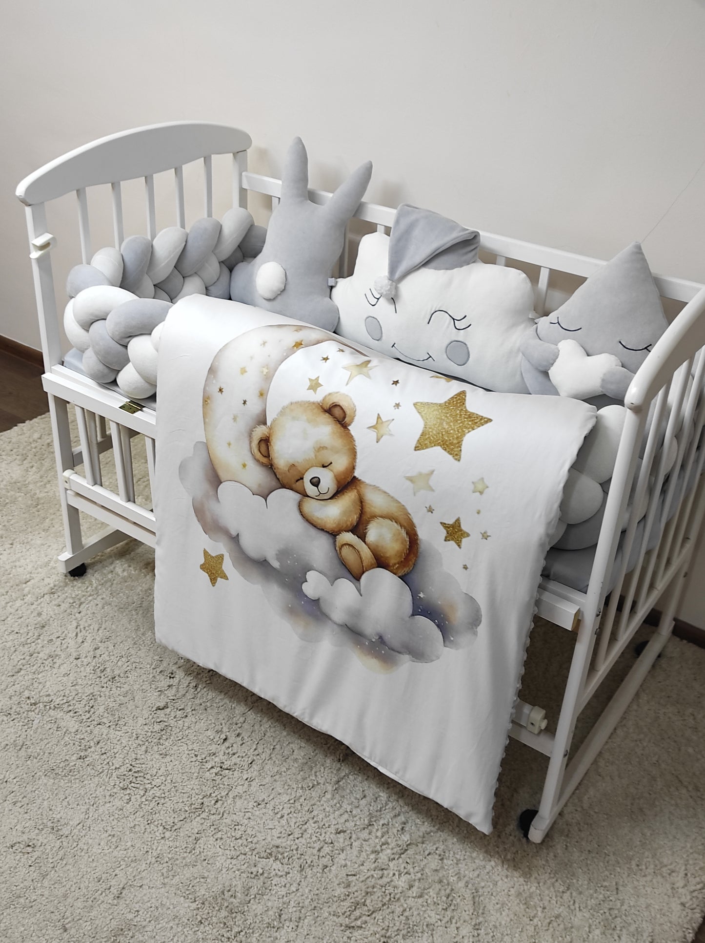 Moonlight Bear: Minimalist Style & Superior Safety