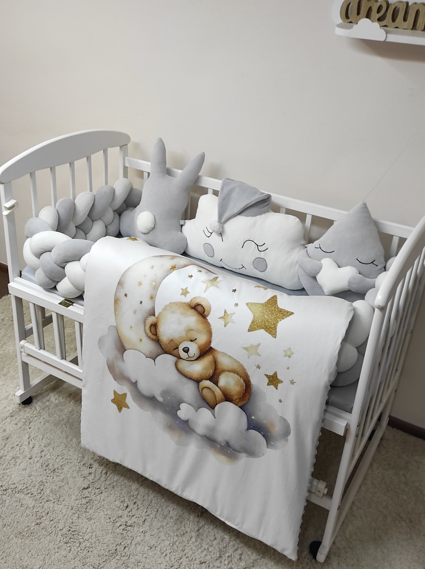 Moonlight Bear: Minimalist Style & Superior Safety