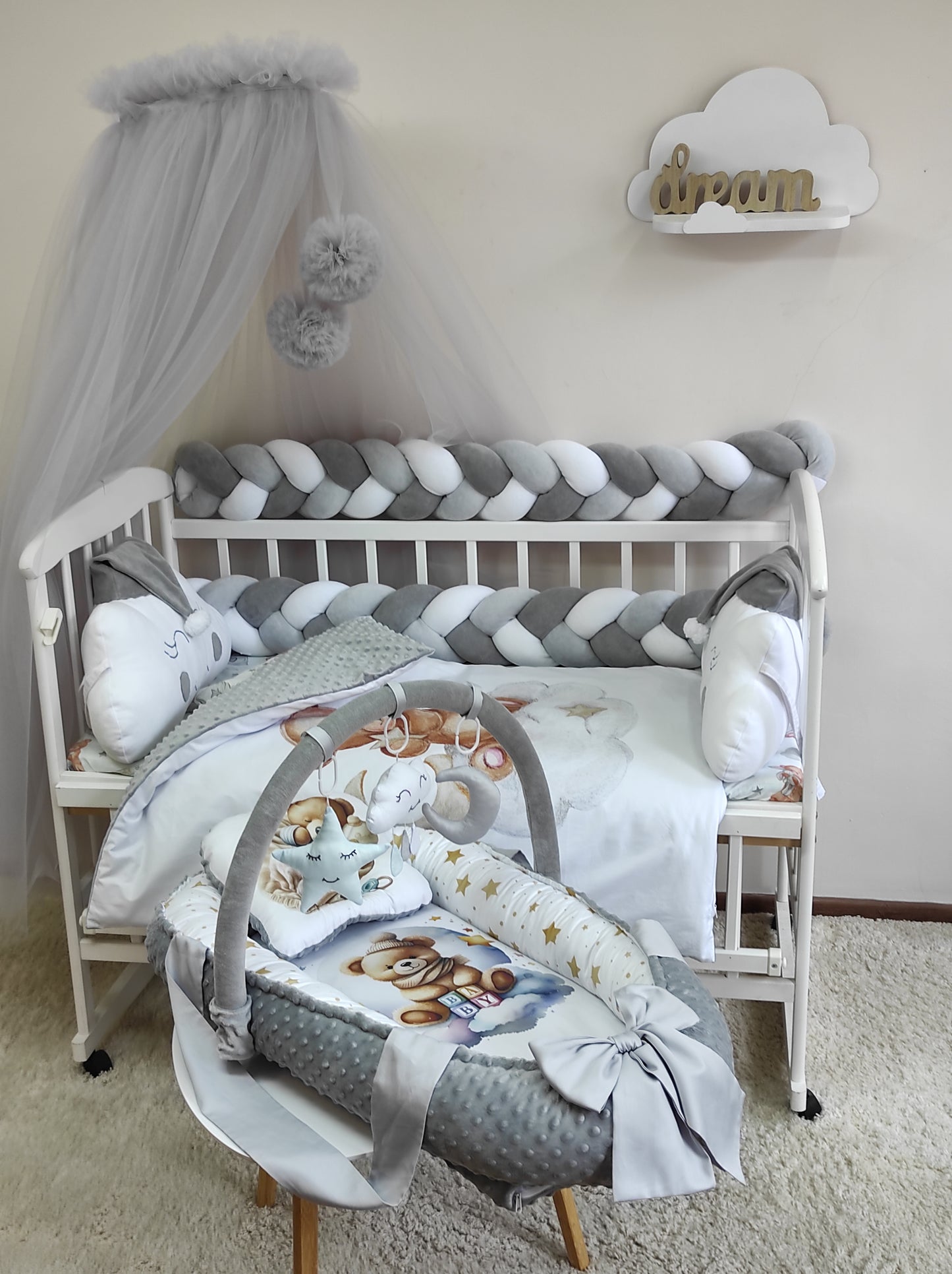Sleepy Bear: Minimalist Style & Cloud-Like Comfort