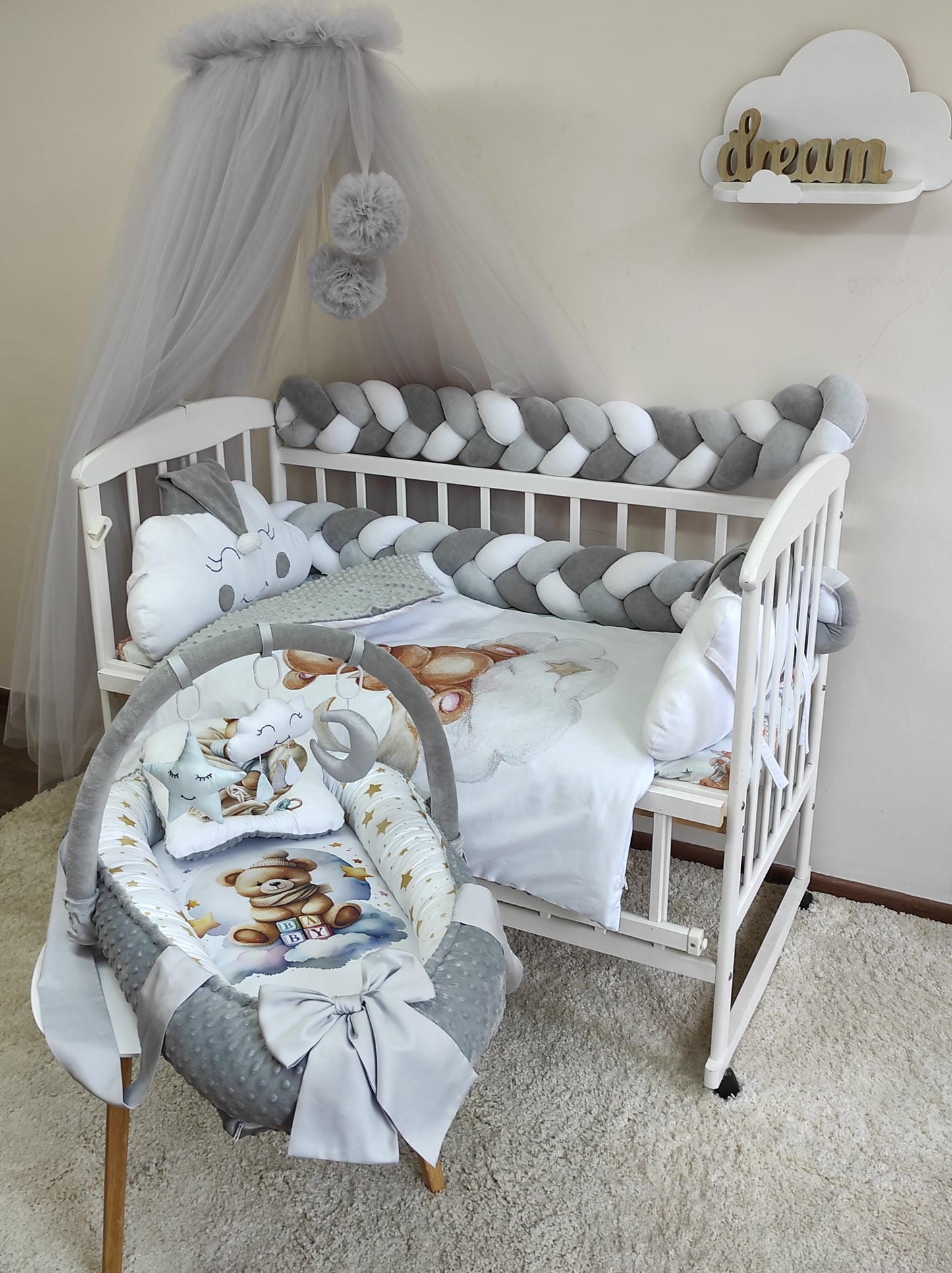 Sleepy Bear: Minimalist Style & Cloud-Like Comfort