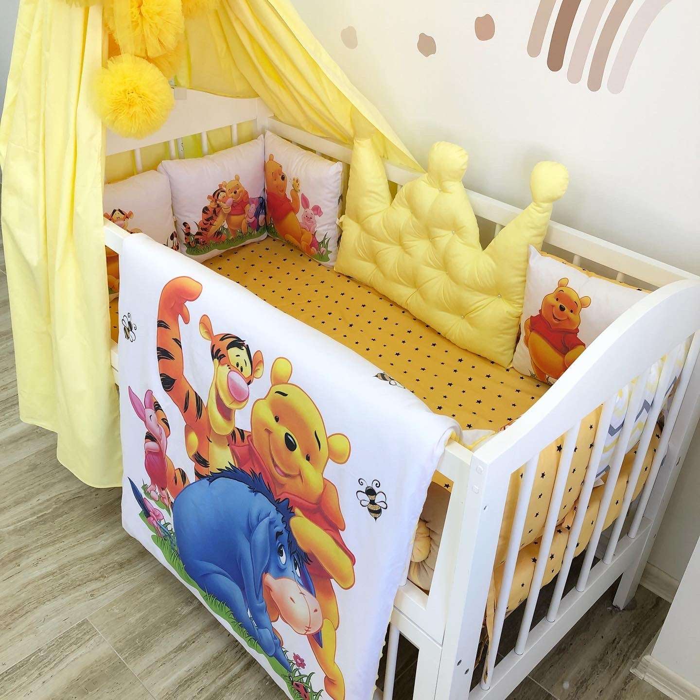 Crib set "Winnie the Pooh" - Baby Bedding Worlds