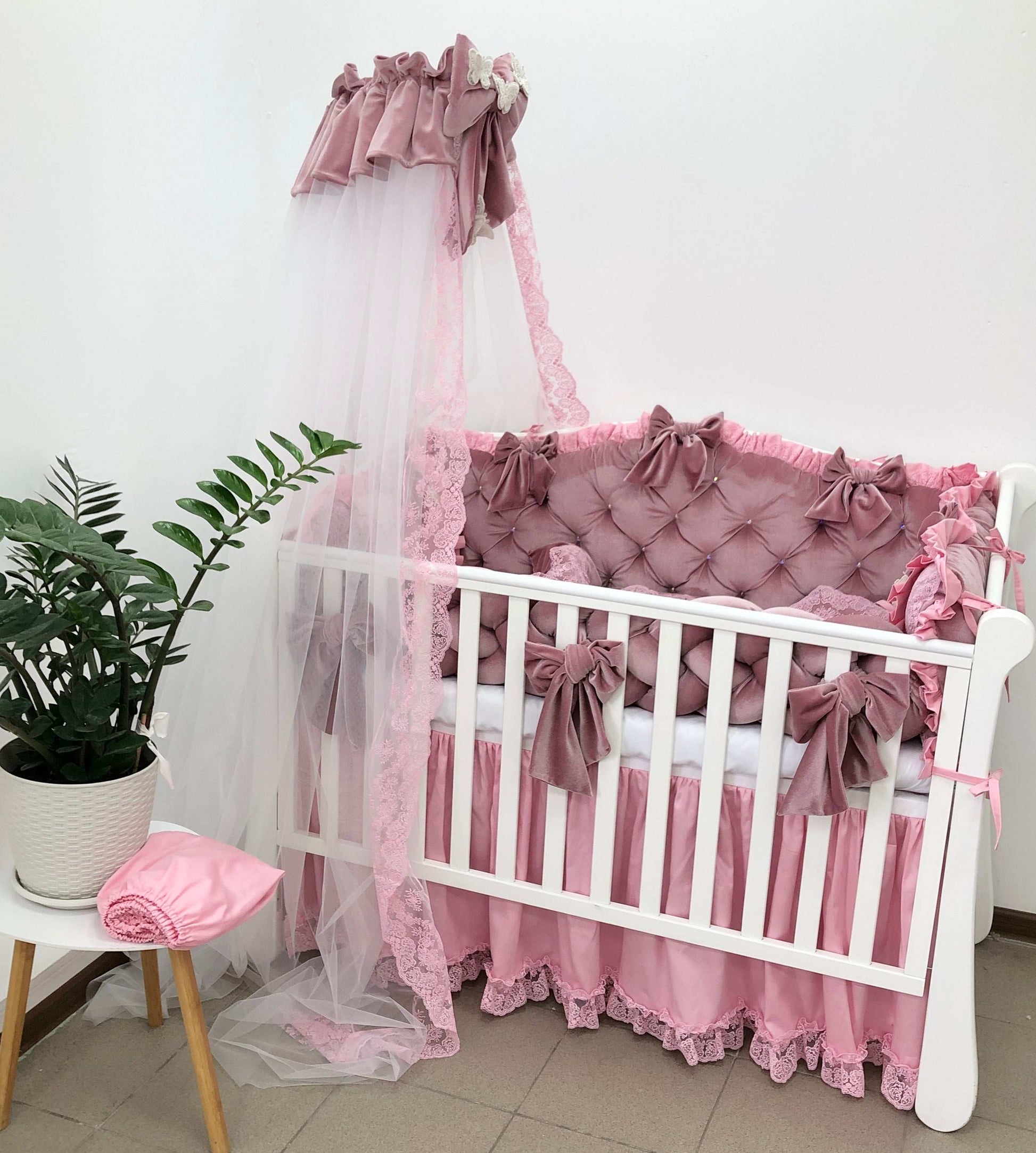 Royal Luxury Crib Bedding Set "Royal Rose"