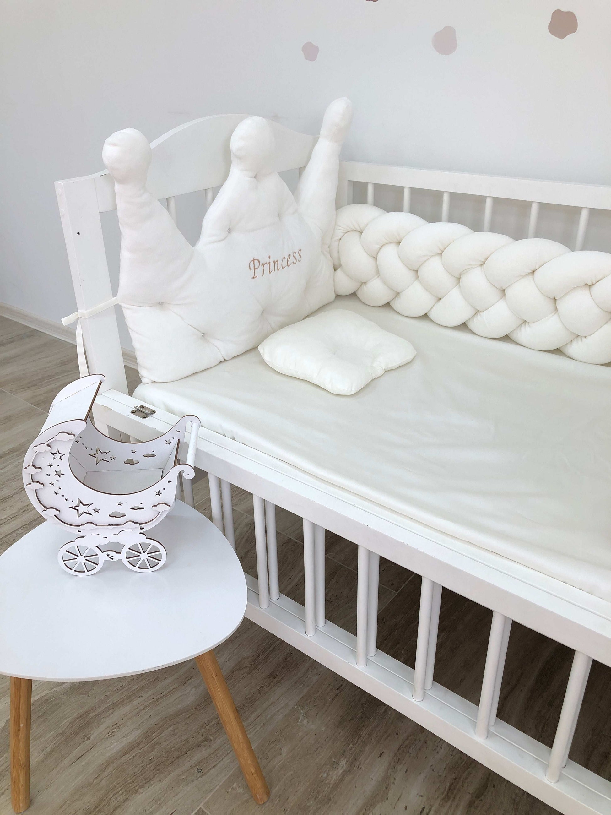 Crib set "Milk Crown" - Baby Bedding Worlds
