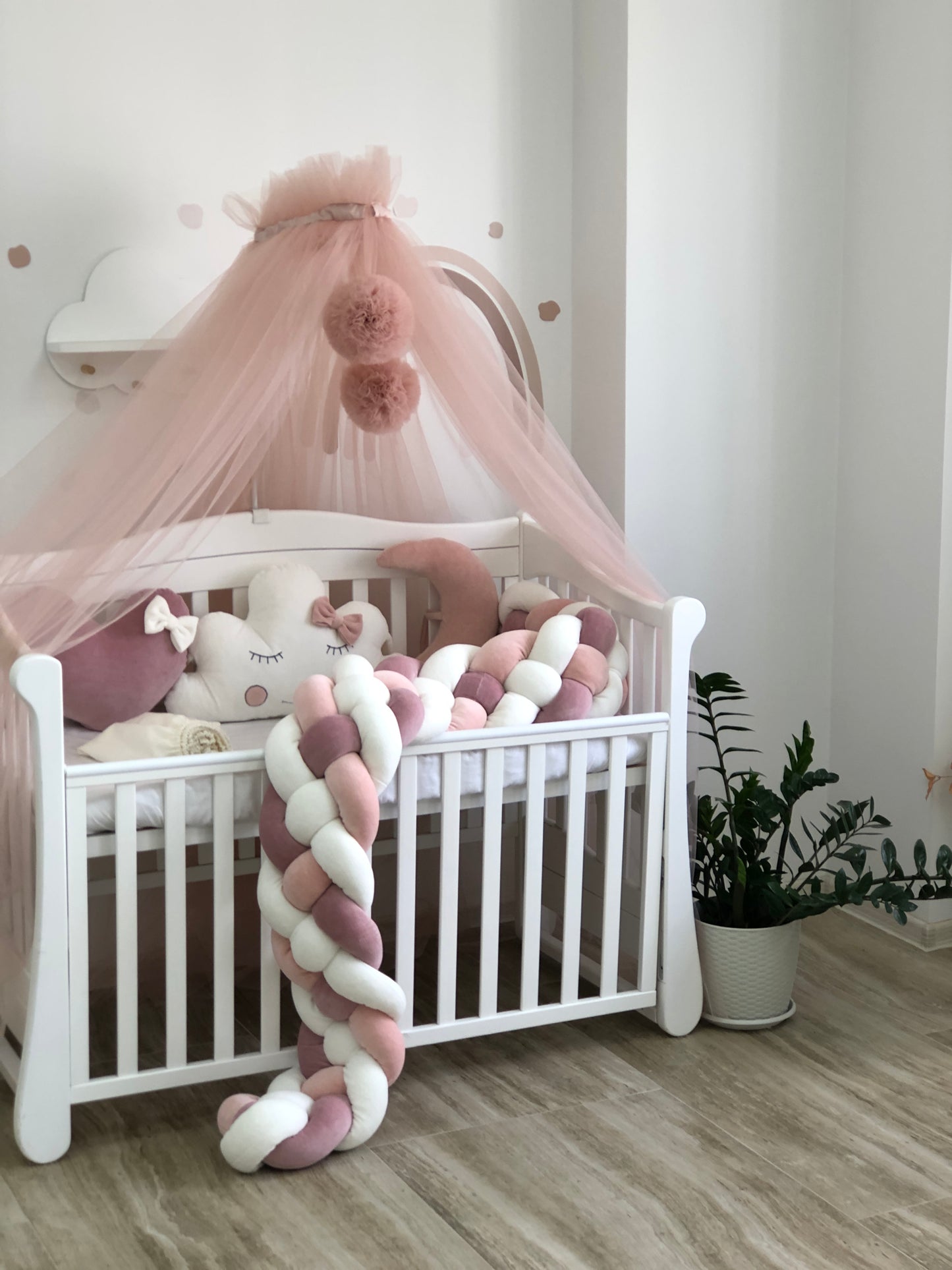 Crib bedding set "Powder cloud"