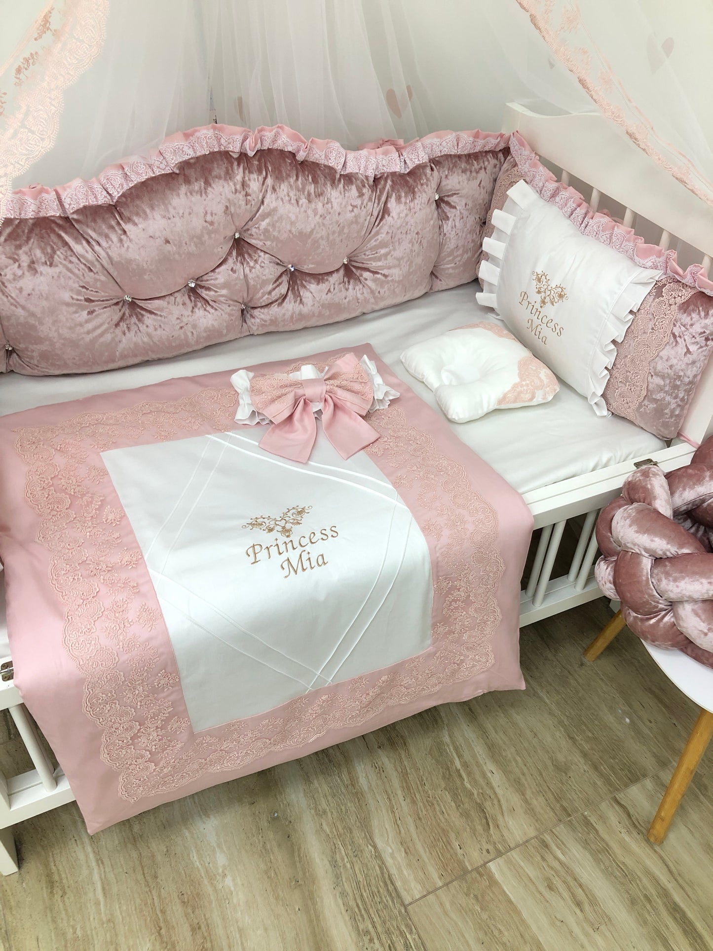 Crib Bedding Set "Royal velvet powder"