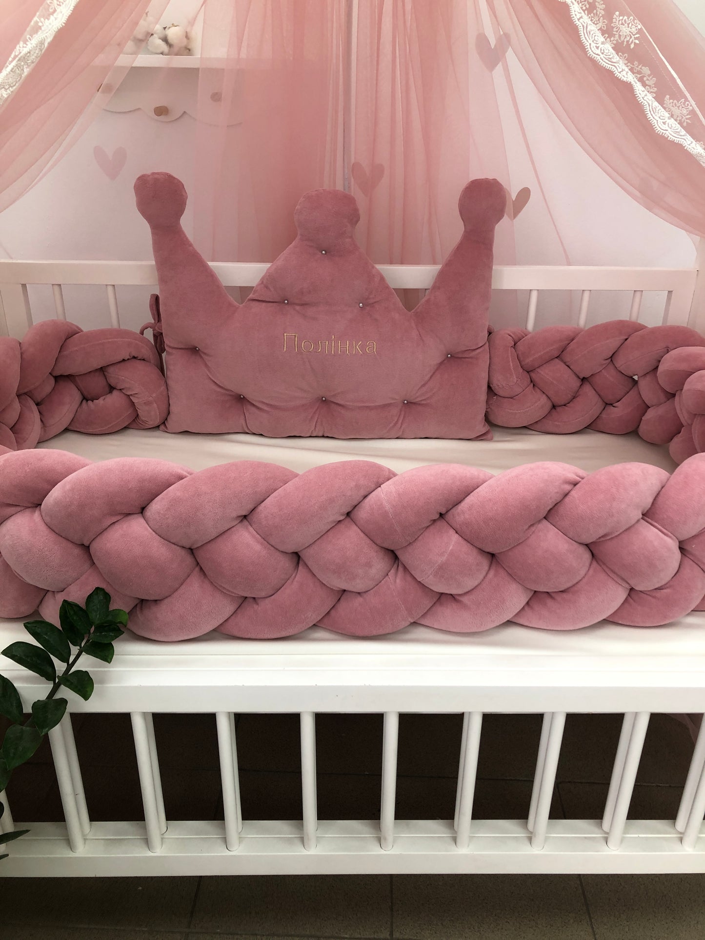 Powder Rose: Royal Comfort & Velour Luxury