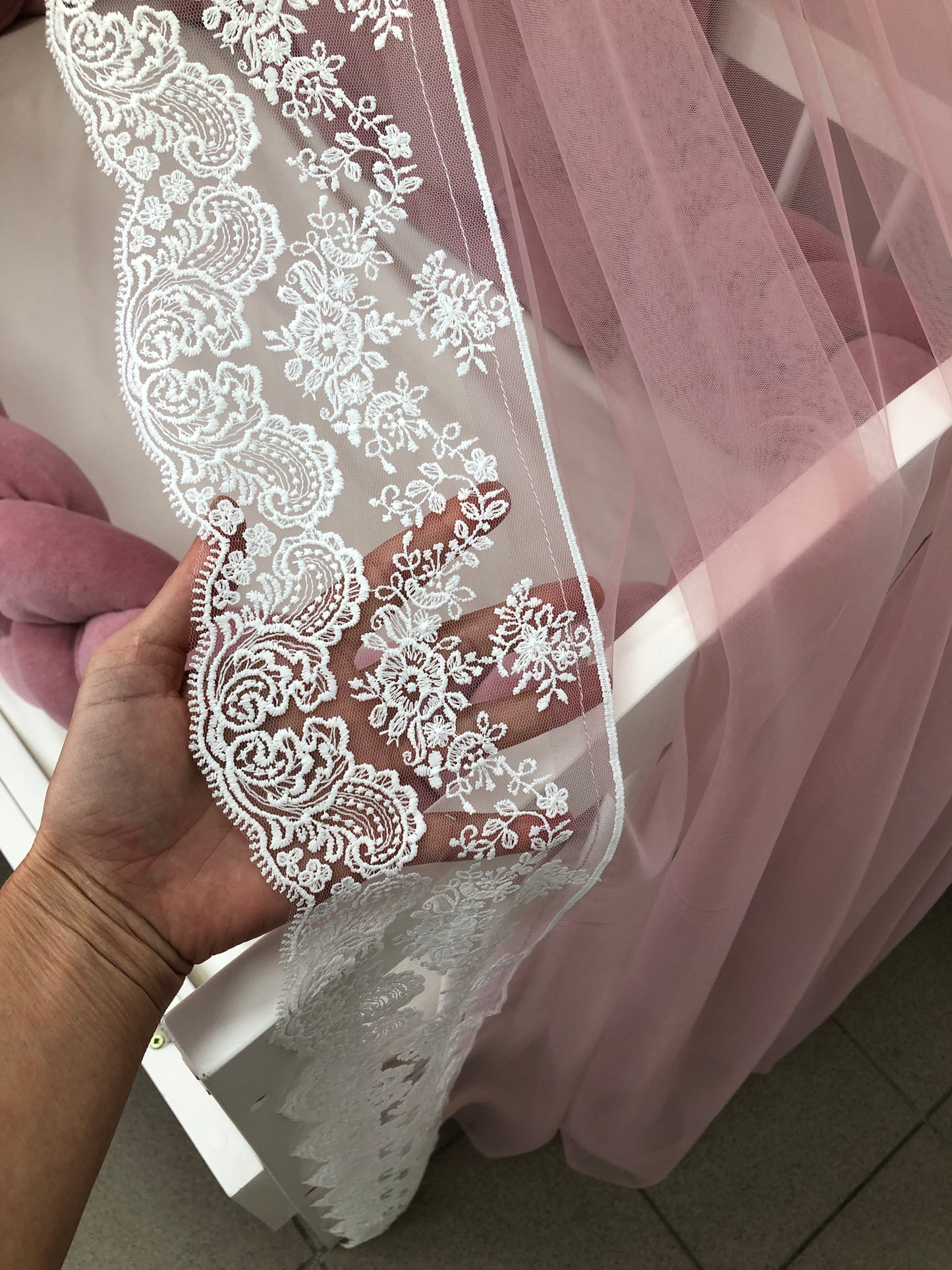 Powder Rose: Royal Comfort & Velour Luxury