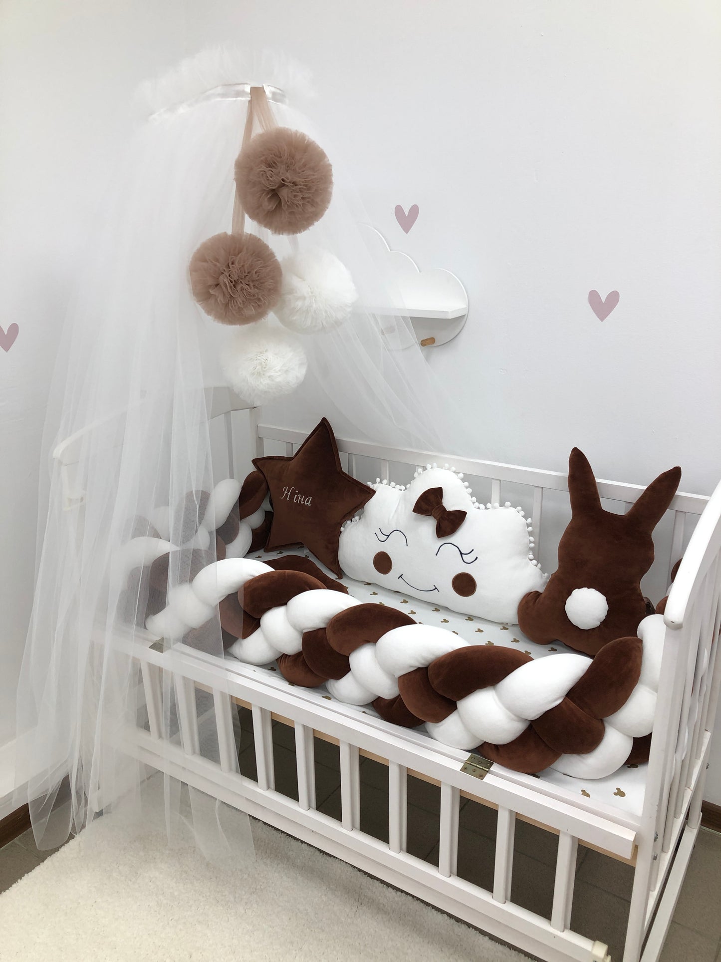Bedding set in brown-milky color