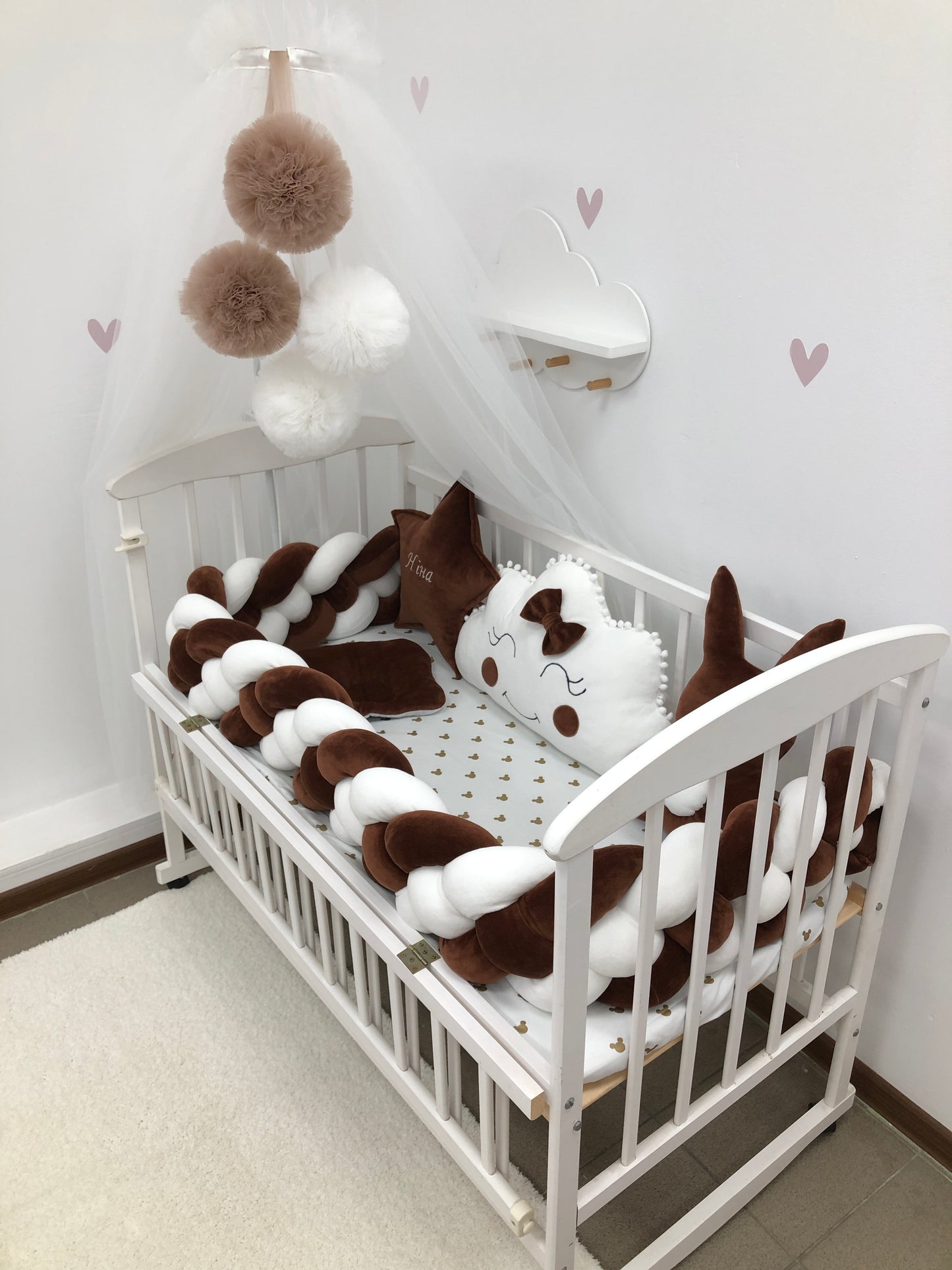 Bedding set in brown-milky color