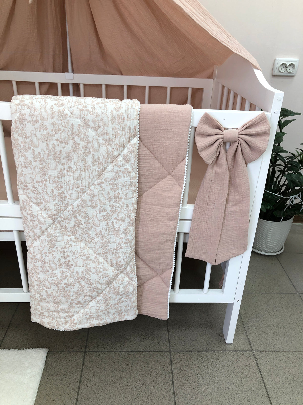 Royal Beige: Aristokratischer Komfort & Velours-Luxus