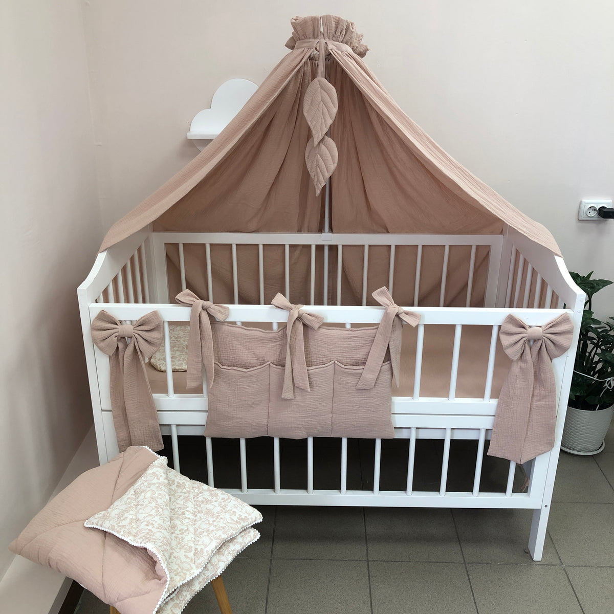 Royal Beige: Aristokratischer Komfort & Velours-Luxus
