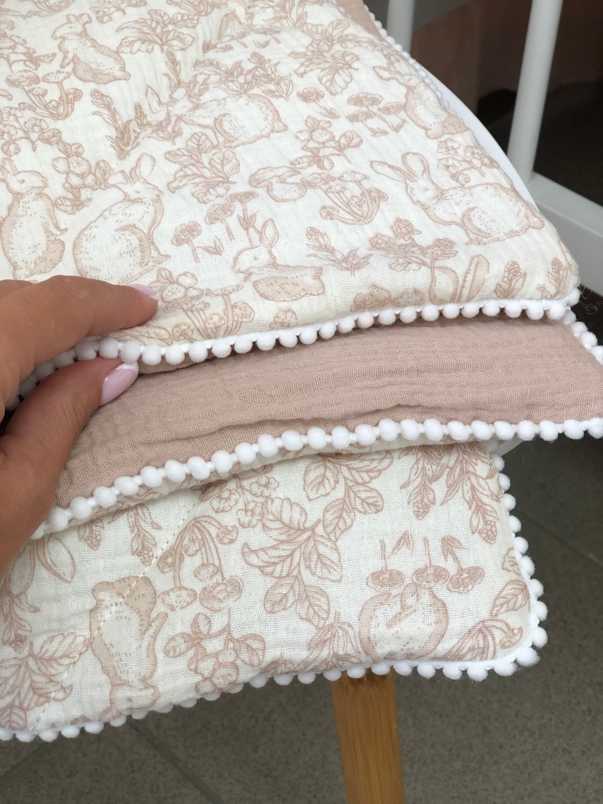 Royal Beige: Aristokratischer Komfort & Velours-Luxus