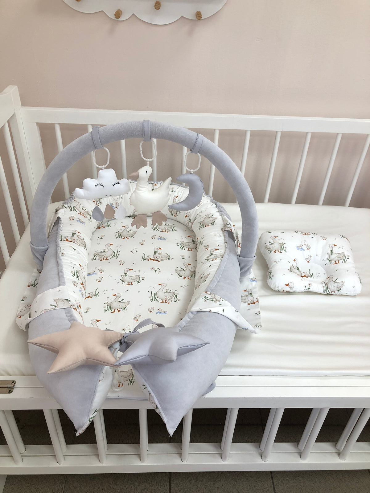 Gray Baby Nest “Geese”
