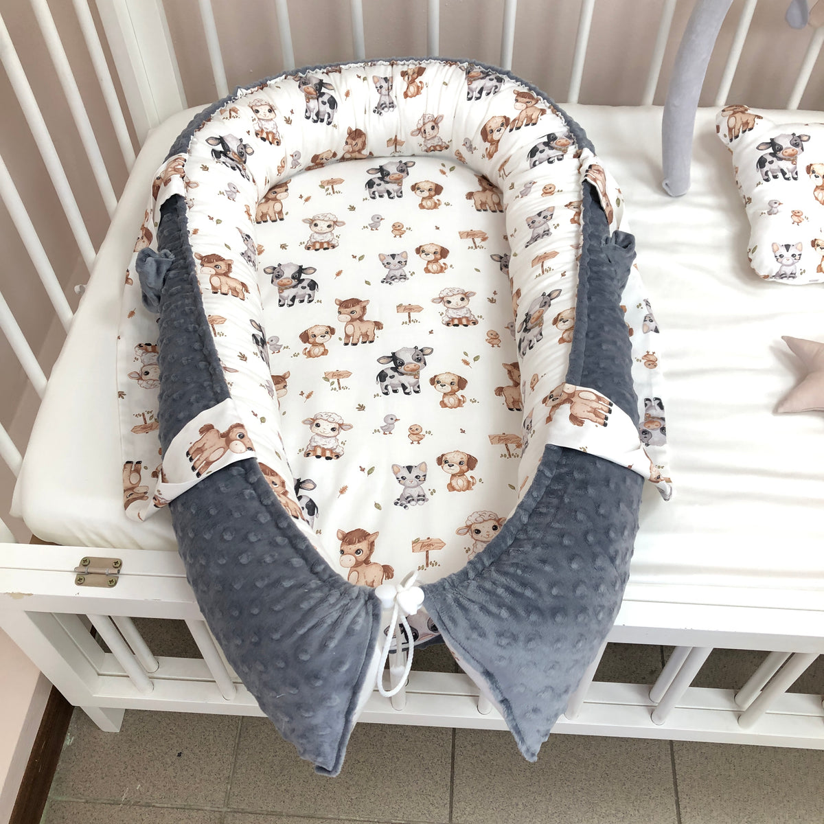 Gray Baby Nest “Animal”
