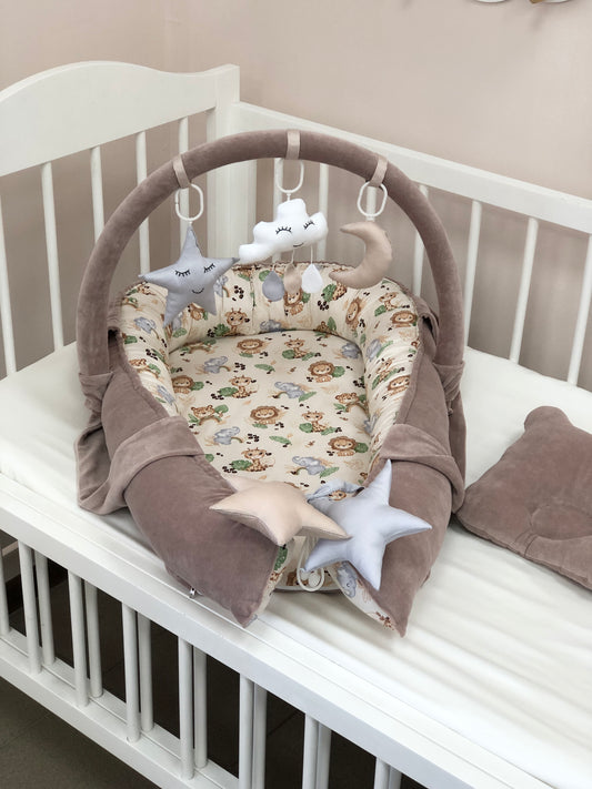 Cappuccino Baby Nest "Animal Pattern"