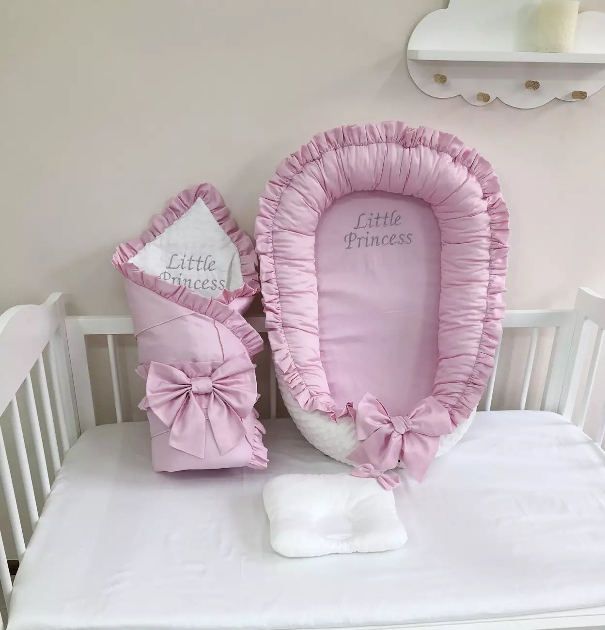 Baby nest “Dusty pink and milk”