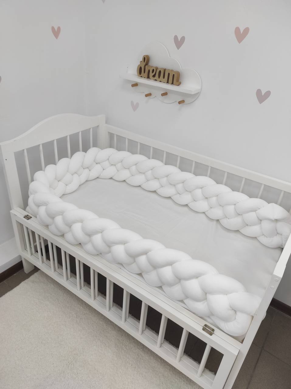 Geflochtene Kinderbettumrandung Farbe Beige und Milch